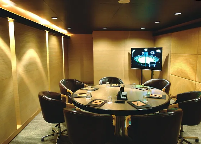 Hotel Sahara Star