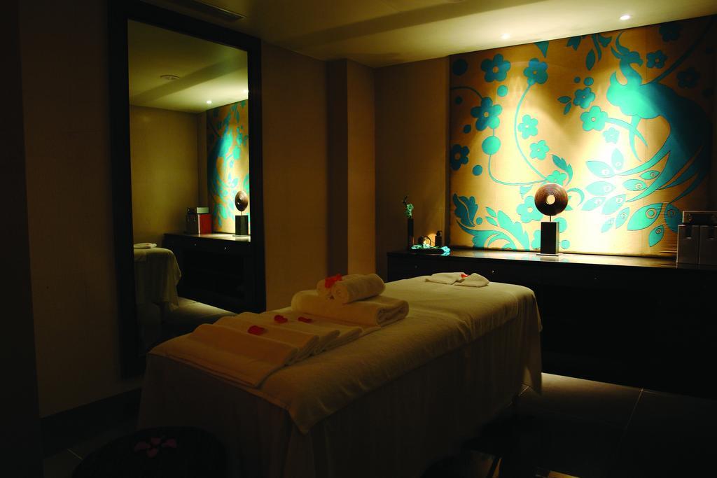 Hotel Sahara Star